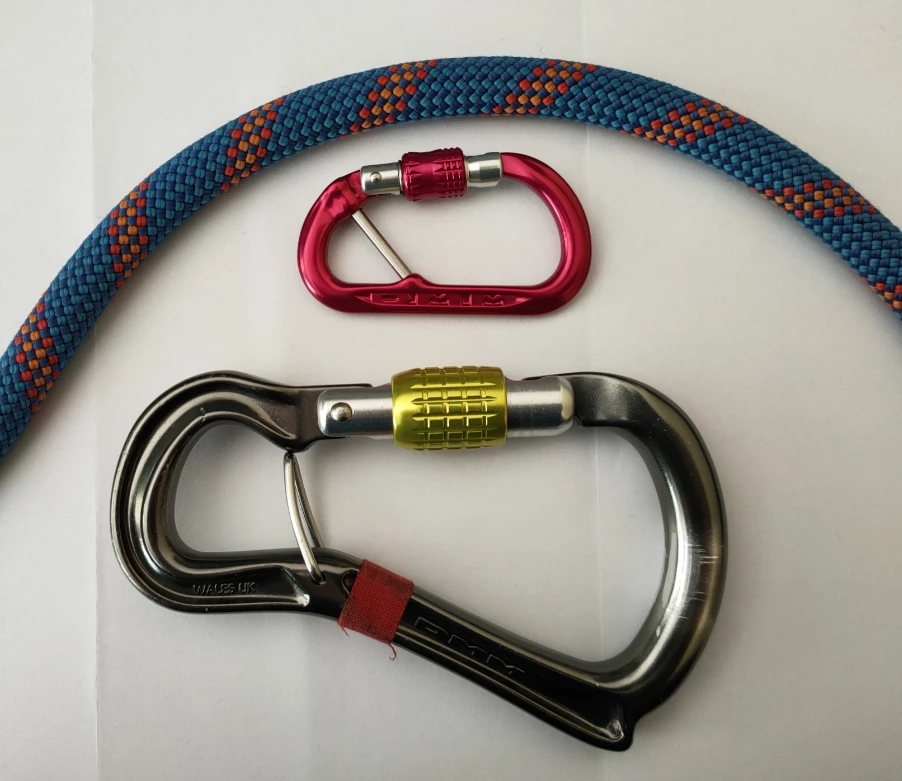 DMM XSRE Lock Captive Bar - Gear Carabiner - Image 2